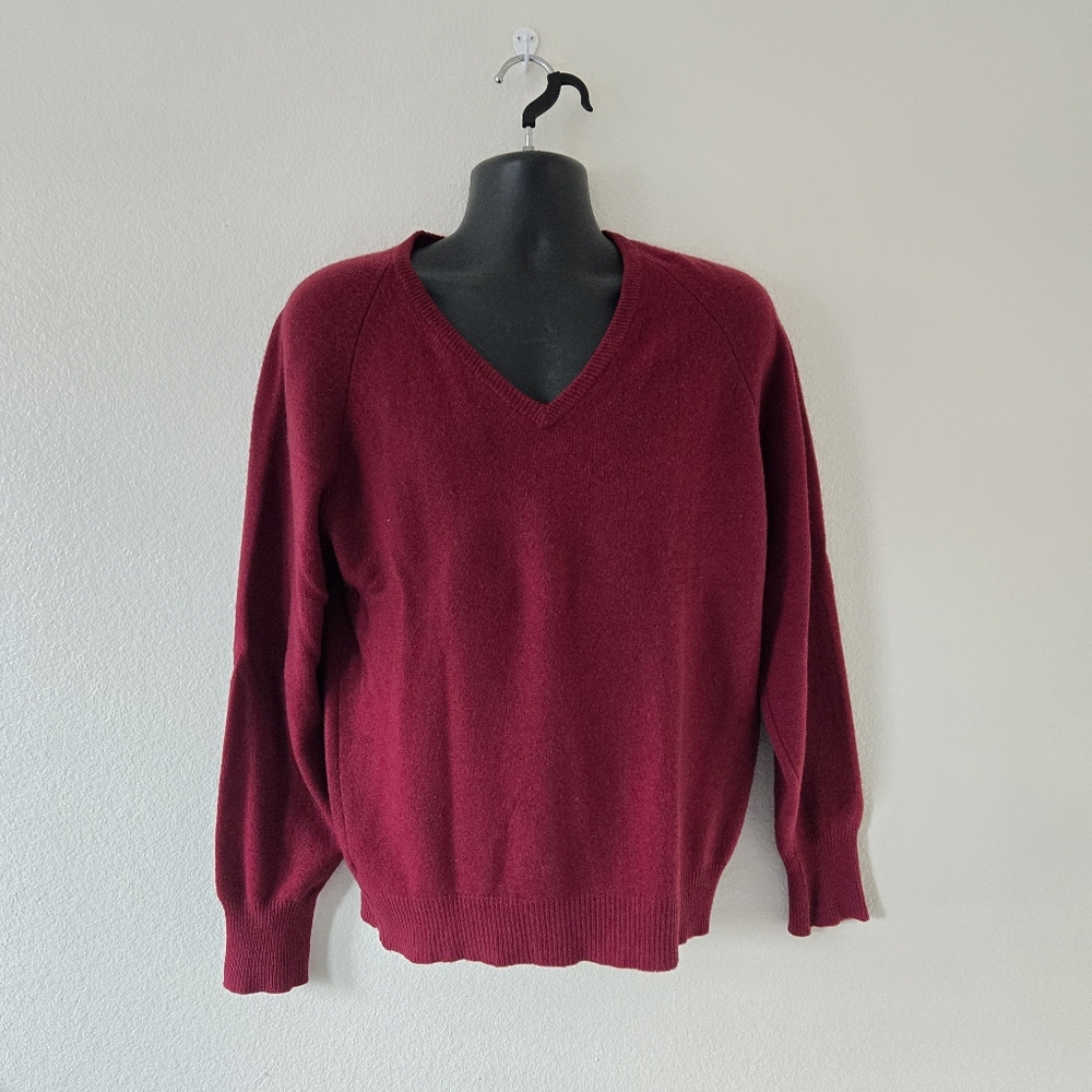 VTG THANE 100% 2 Play Cashmere V Neck Sweater Burgundy Mens Size‎ Medium Classic